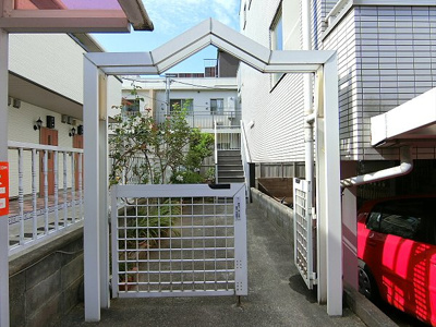 【エントランス】 | カステーロ・フチ