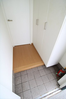 【玄関】 | カステーロ・フチ