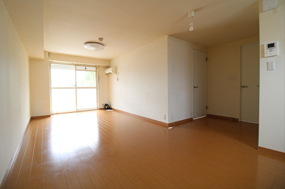 【居間・リビング】 | カステーロ・フチ