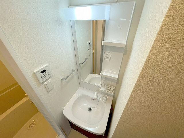 F asecia castorの独立洗面台