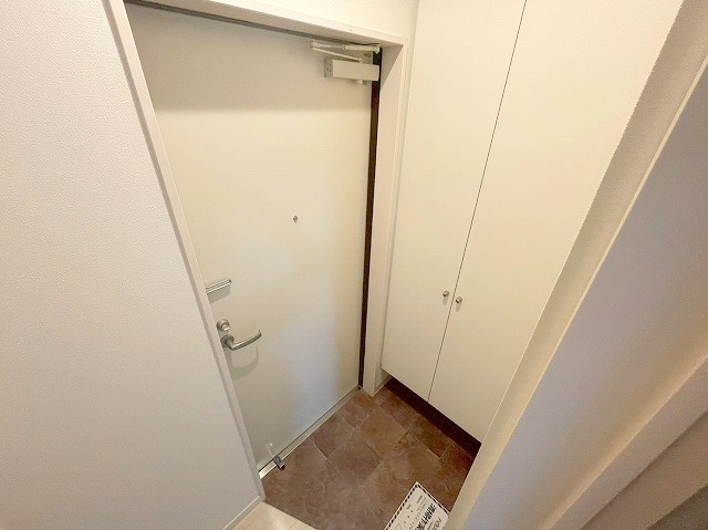 F asecia castorの玄関