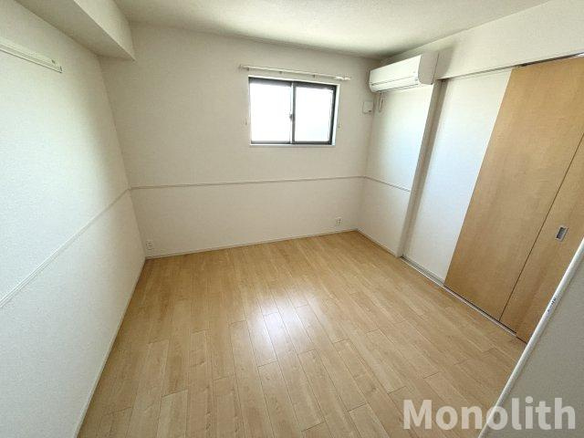 シャルールメゾンの洋室