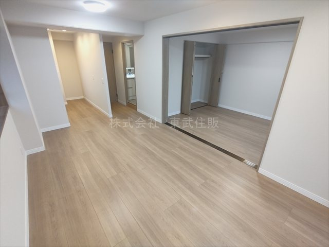 【居間・リビング】の画像