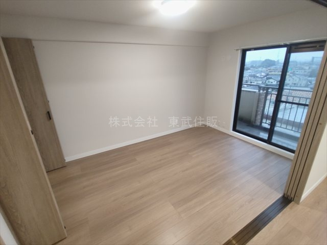 【寝室】の画像