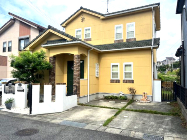 熊取町七山東　中古戸建の外観|ドッグランが楽しめるお庭あり◎
ペットと思い出を刻む2006年築のお家です！