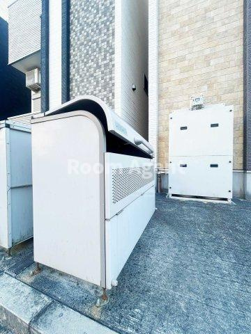 ハーモニーテラス松園のエントランス