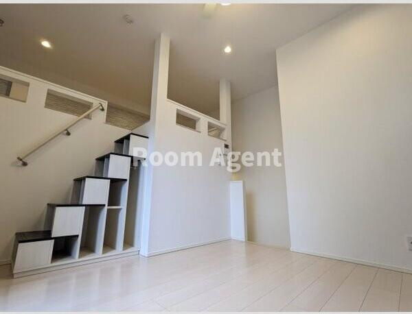 ハーモニーテラス松園の居間・リビング