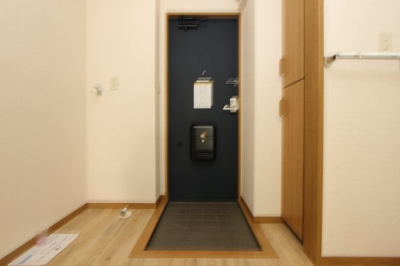 【玄関】 | ドエル穴川