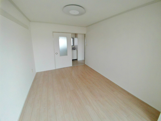 メゾン溝沼の居間・リビング