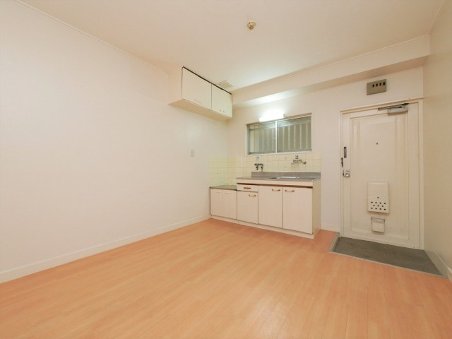 タカイレジデンスの居間・リビング