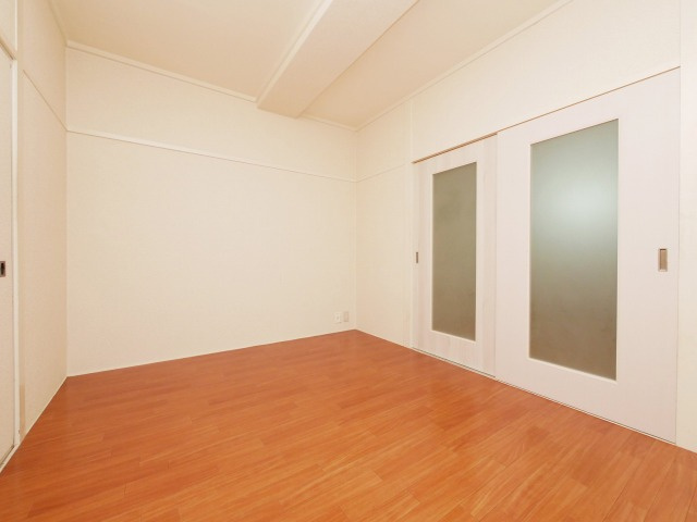 タカイレジデンスの洋室