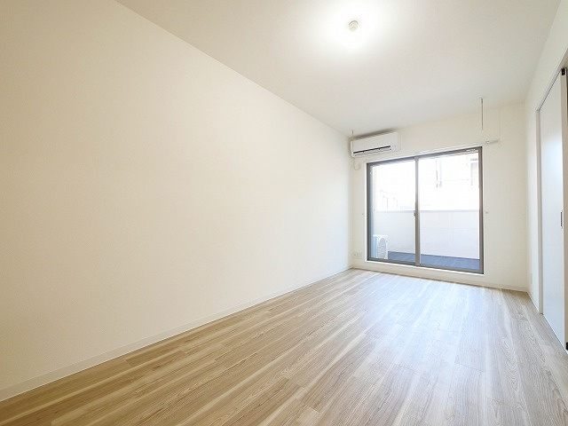 ジーメゾン郡山リアンの居間・リビング