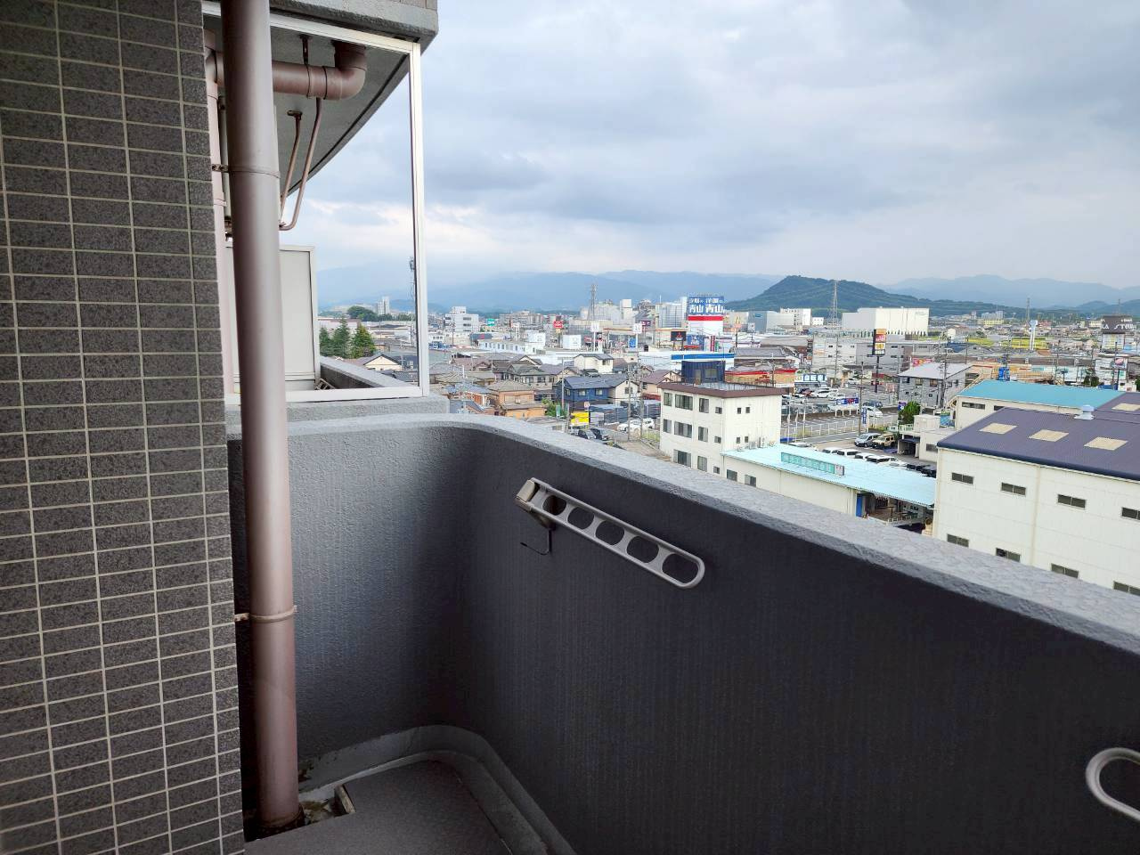 エグゼK&KⅠのバルコニー|日当たりのよい南向きのバルコニー