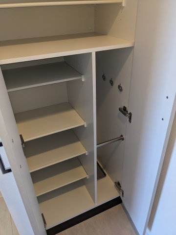 グルーブ神戸元町アリアの玄関