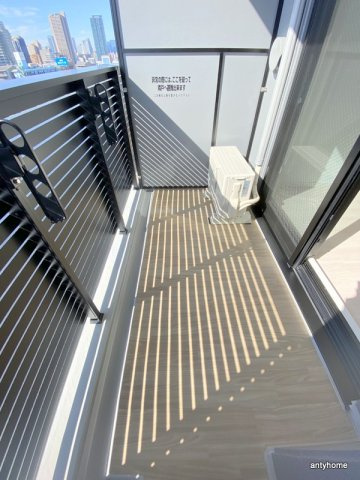 エスリードレジデンス都島シティフロント　仲介手数料無料のバルコニー