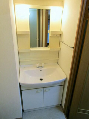 【洗面所】 | メナージュ明大前