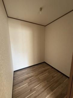 【洋室】 | 第二藤幸マンション | コンパクトで使いやすい洋室です