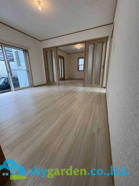 藤沢市円行1丁目　中古戸建の居間・リビング