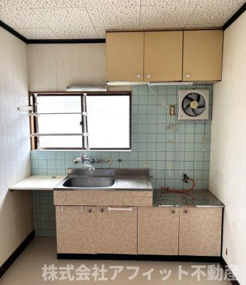 【キッチン】 | 下井アパート | 吊戸棚付き