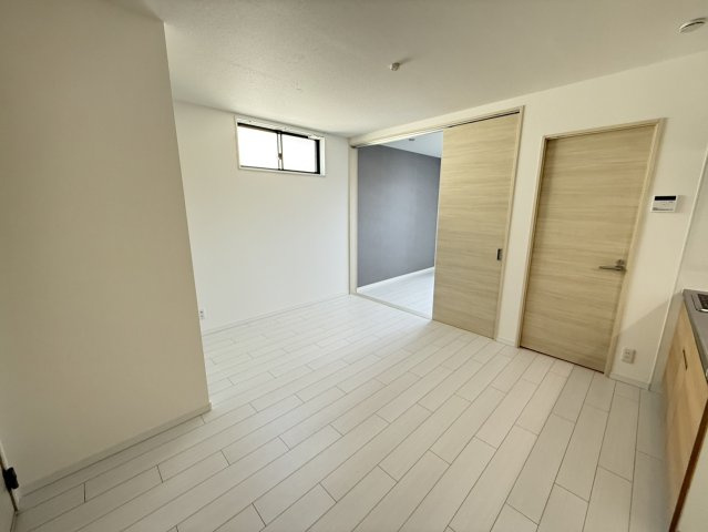 D porta clairの居間・リビング