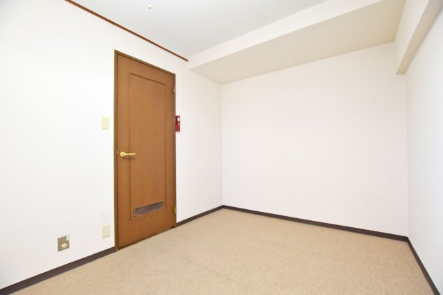 大建コーポ江坂２の洋室|洋室約6.5帖