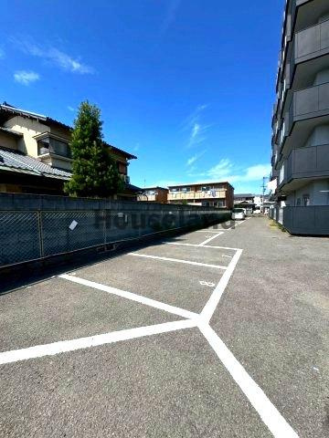 ラピュタ宮前の駐車場