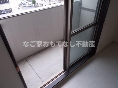 【バルコニー】 | ウエストメゾンマルキーズ