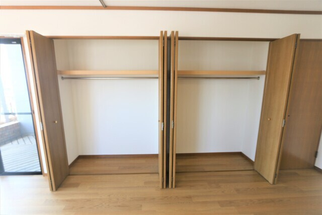 グランベール西七条の収納