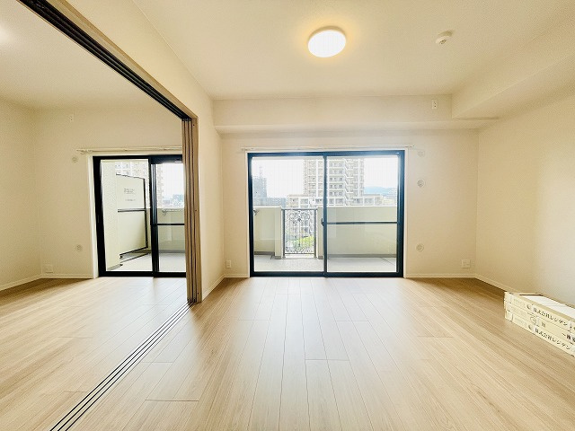 【居間・リビング】 | パロスリバーコート博多弐番館