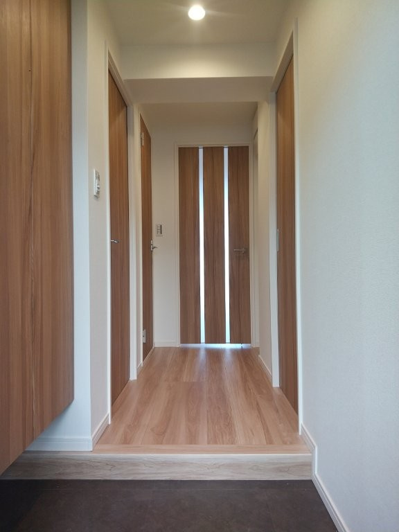 ネオマイム生麦（生麦3丁目）の玄関|落ち着いた玄関です