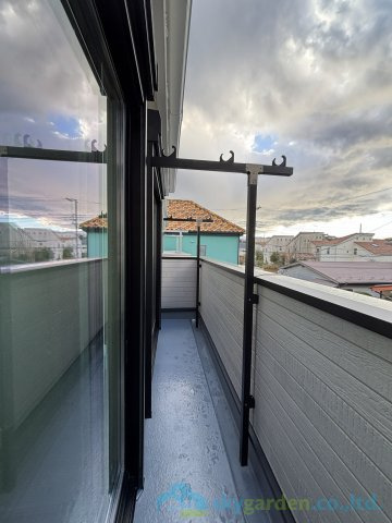 大磯町国府本郷第20　新築戸建　全2棟1号棟のバルコニー