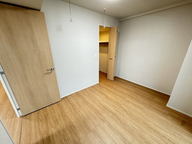 【寝室】 | グランセジュール大国町