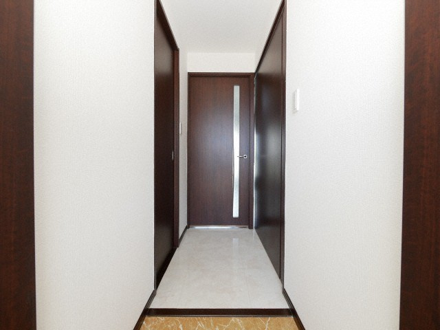 アクエルド新町の玄関