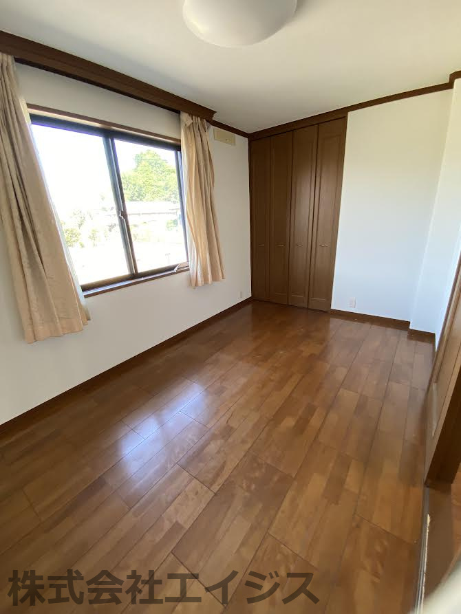 八代市妙見町中古戸建の洋室