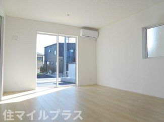 【居間・リビング】 | 棚倉町棚倉新築一戸建て3棟 | ゆったり過ごせる居間です