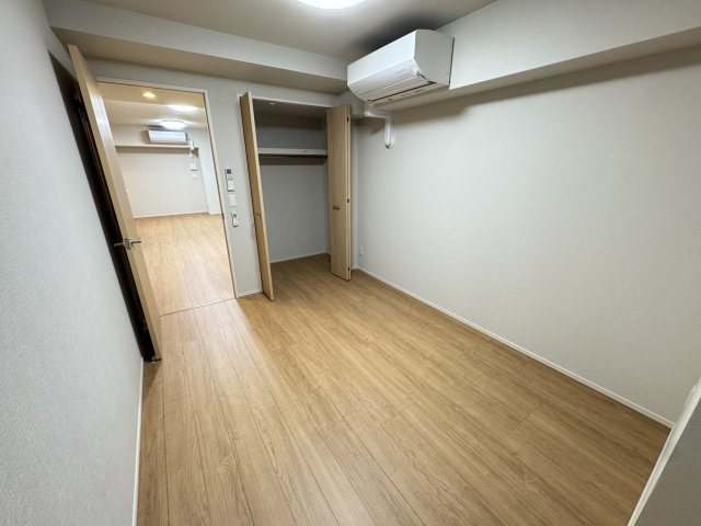 【寝室】 | グランセジュール大国町