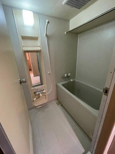 【バルコニー】