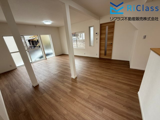 中古戸建　神戸市長田区片山町１丁目10の居間・リビング|リビングです