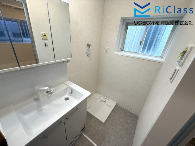 中古戸建　神戸市長田区片山町１丁目10のランドリースペース|ランドリースペースあります