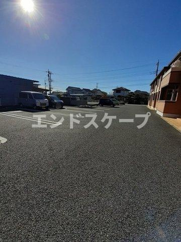 ラ・ルーチェ　棟高　Ⅰの駐車場|高崎、前橋のお部屋探しはエンドスケープまで！お客様の理想お聞かせ下さい♪