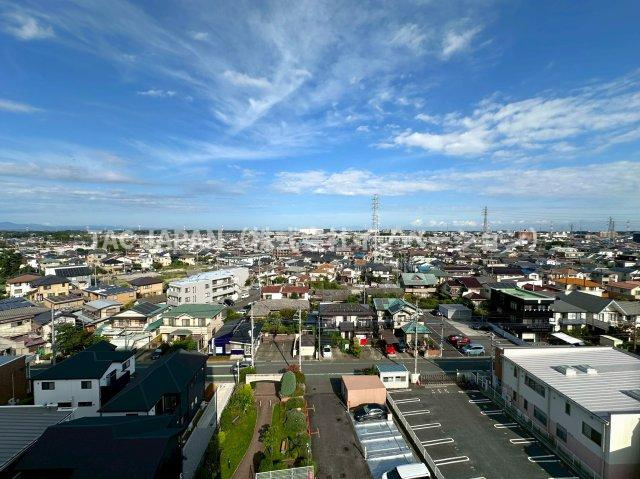 セレナハイムパークステージ桶川の展望|各所の花火大会はもちろん、東京スカイツリーまで望める良好なロケーション。利便性と居住性の高さがマッチしたマンションならではの上質な暮らしがここに。各お部屋の窓からはまるで絵画のような風景が望めます。