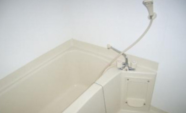 ホワイトコーポの浴室