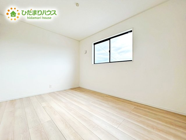 【洋室】 | 那珂市瓜連第13　新築戸建　2号棟 | シンプルな内観ですのでさまざまなインテリアスタイルを楽しめます。