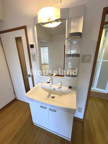 ローパス三葛の洗面所