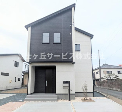 【外観】 | 浜松市中央区馬郡町 新築一戸建て 1号棟 | 現在建築中の外観画像です。ご内覧は同じメーカーの完成物件へご案内いたしますので、いつでもご相談ください！