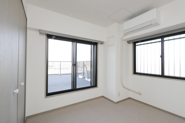 西船橋リリエンハイム弐番館の洋室