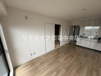 【居間・リビング】 | ブリージェ姫路 | ※別部屋写真