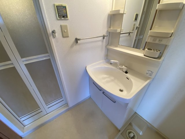 パルテール灘の洗面所