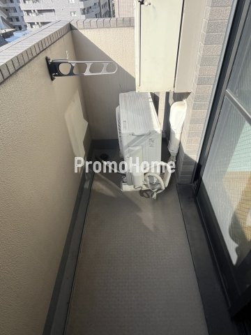 ルーブル日本橋のバルコニー