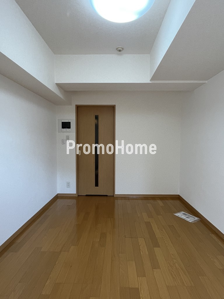 ルーブル日本橋の居間・リビング